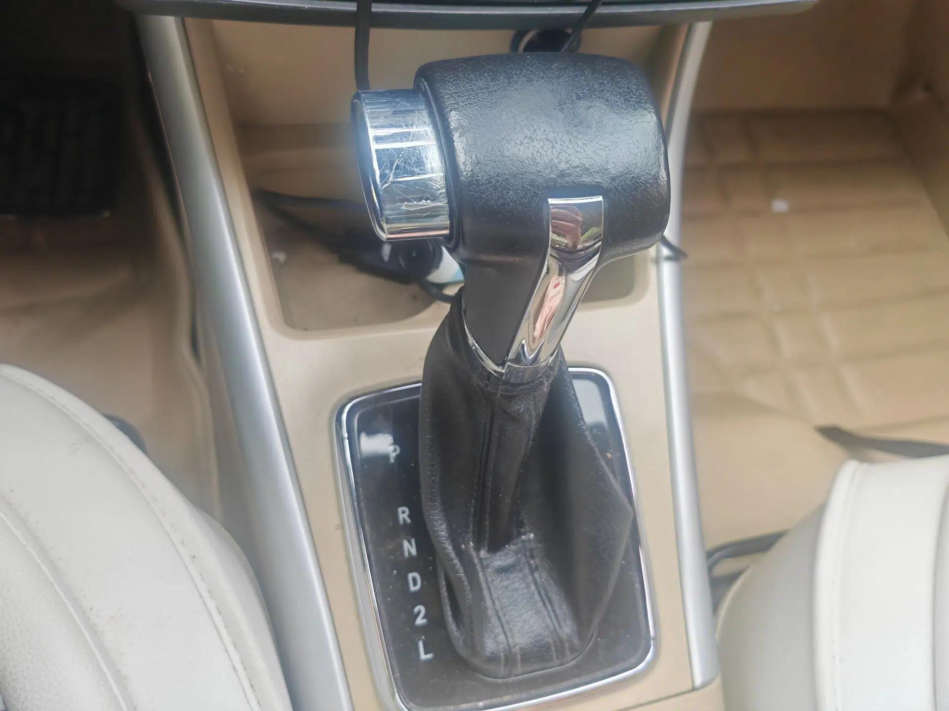 Used BAIC E Series 2012 Hatchback 1.5L Automatic Leshang Version — миниатюра 14