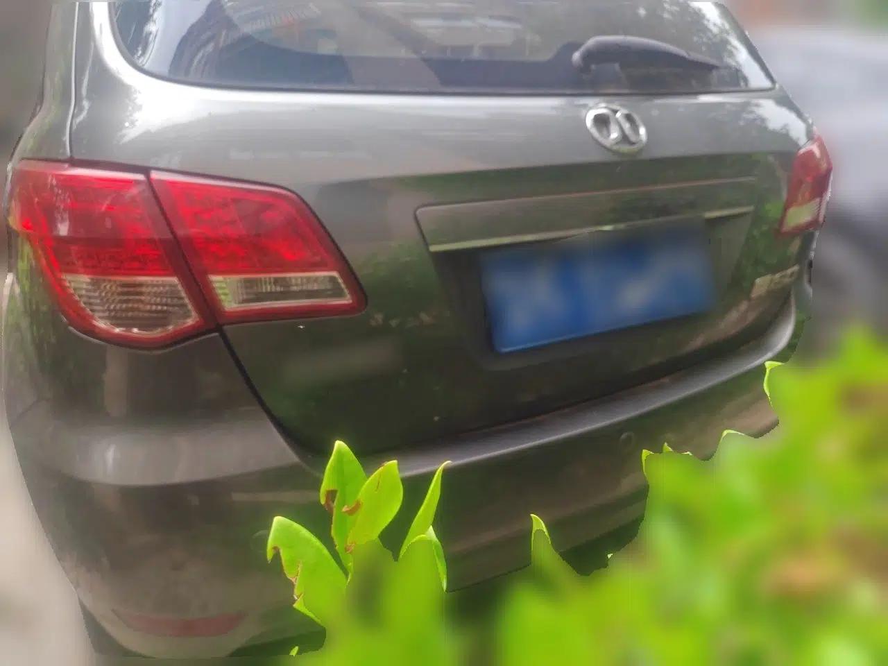 Used BAIC E Series 2012 Hatchback 1.5L Automatic Leshang Version — миниатюра 5