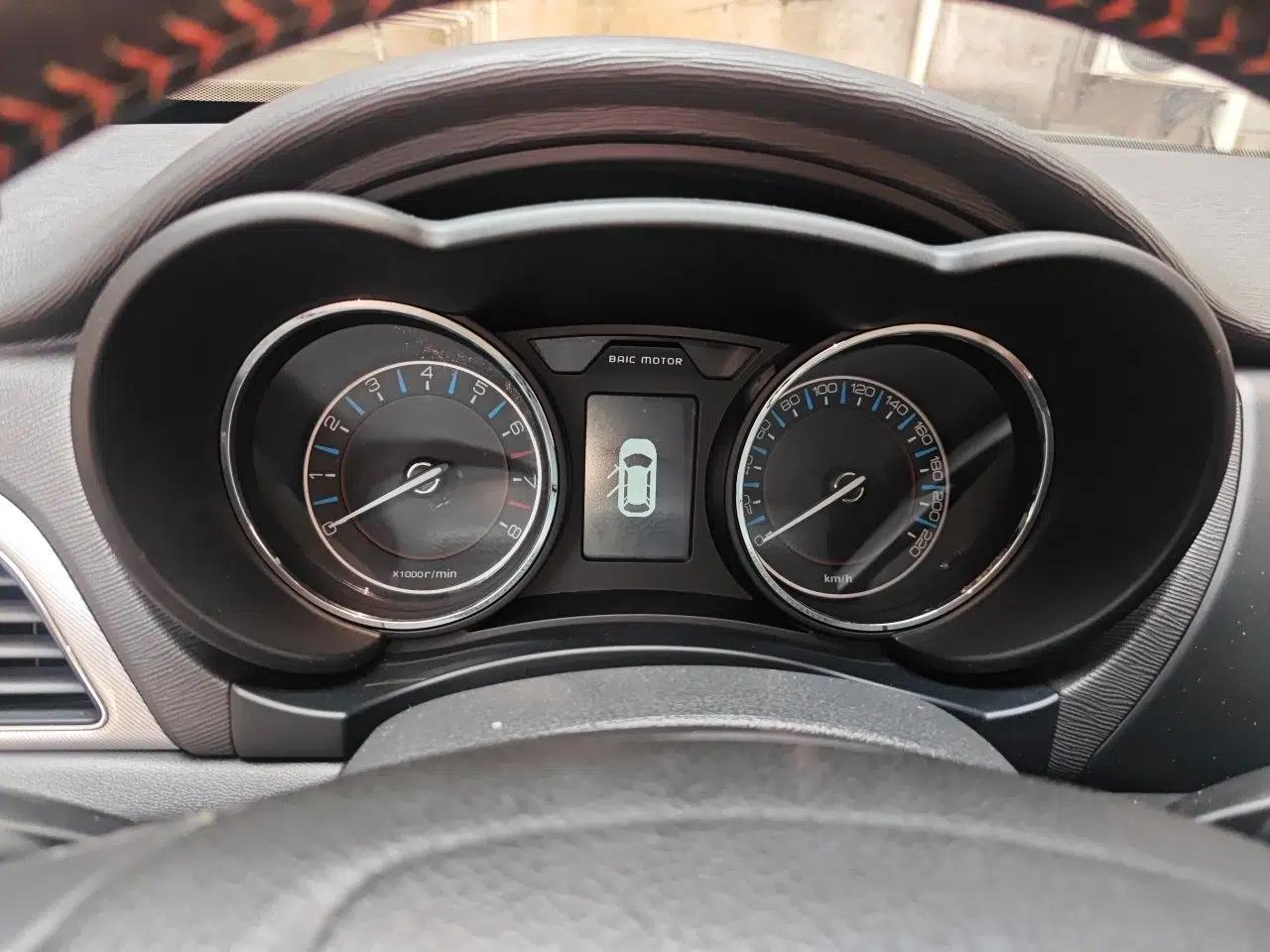 Used BAIC Senova X55 2016 1.5T CVT Elite Edition — миниатюра 11