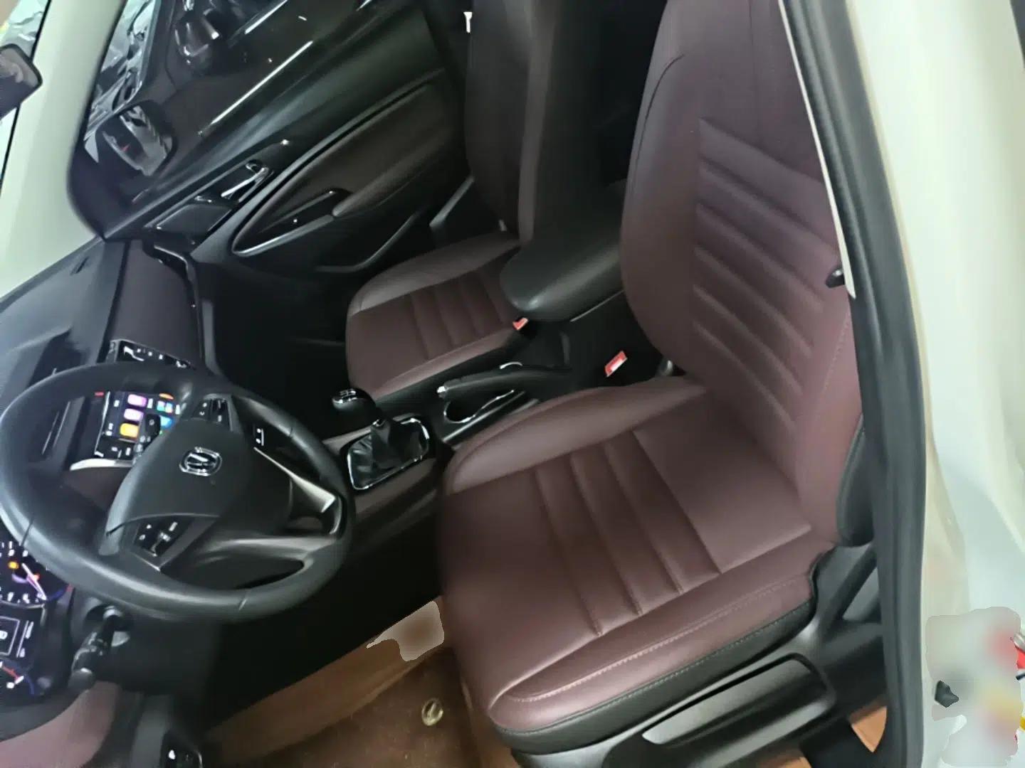 Used CHANGAN Lingxuan 2017 1.6L Manual Elite Model — миниатюра 17