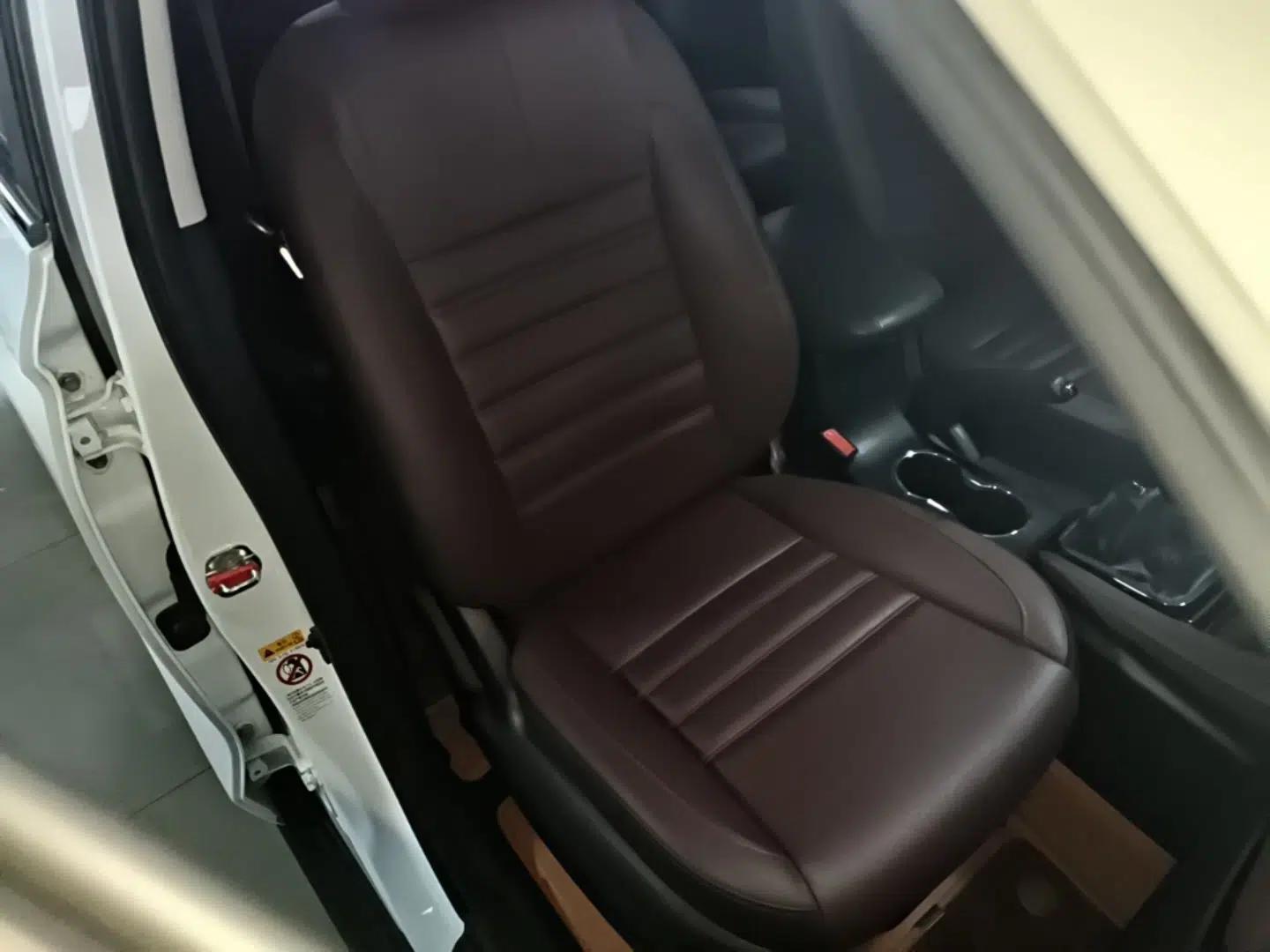 Used CHANGAN Lingxuan 2017 1.6L Manual Elite Model — миниатюра 19