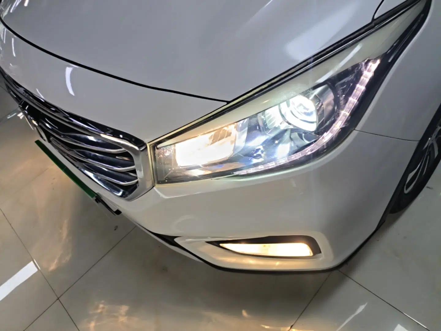 Used CHANGAN Lingxuan 2017 1.6L Manual Elite Model — миниатюра 8