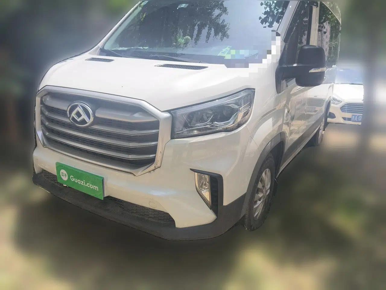 Used SAIC MAXUS Xintu V90 2020 2.0T Manual - Yunjie Version Front-Wheel Drive Rear Single Tire Long Wheelbase High-Roof 7-Seater — миниатюра 1