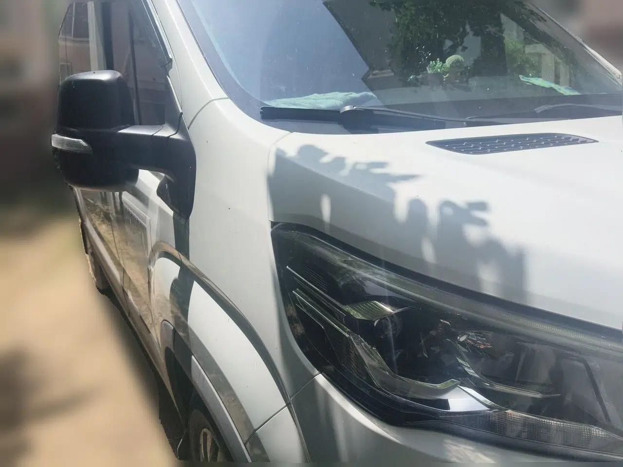 Used SAIC MAXUS Xintu V90 2020 2.0T Manual - Yunjie Version Front-Wheel Drive Rear Single Tire Long Wheelbase High-Roof 7-Seater — миниатюра 3