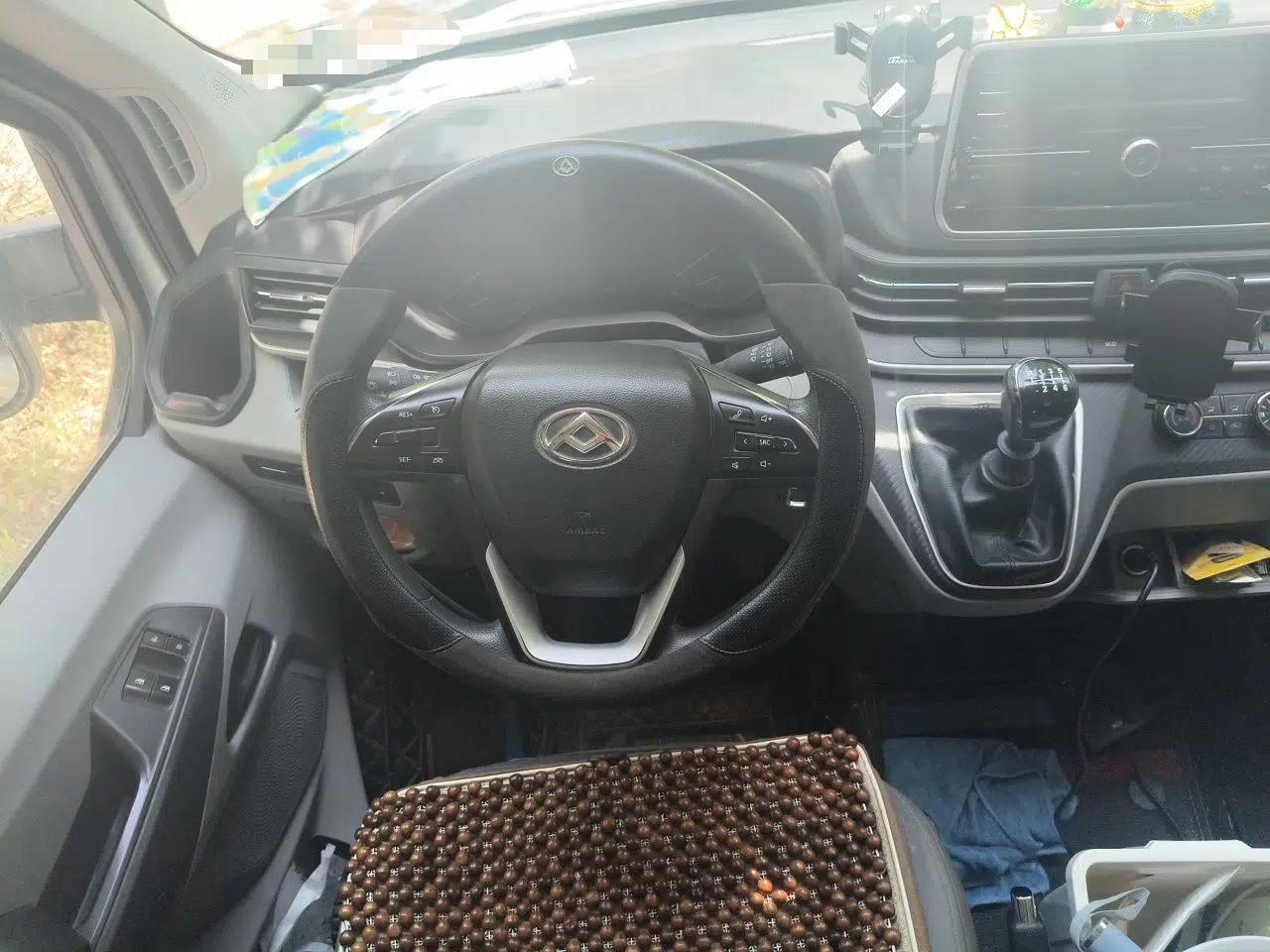 Used SAIC MAXUS Xintu V90 2020 2.0T Manual - Yunjie Version Front-Wheel Drive Rear Single Tire Long Wheelbase High-Roof 7-Seater — миниатюра 10