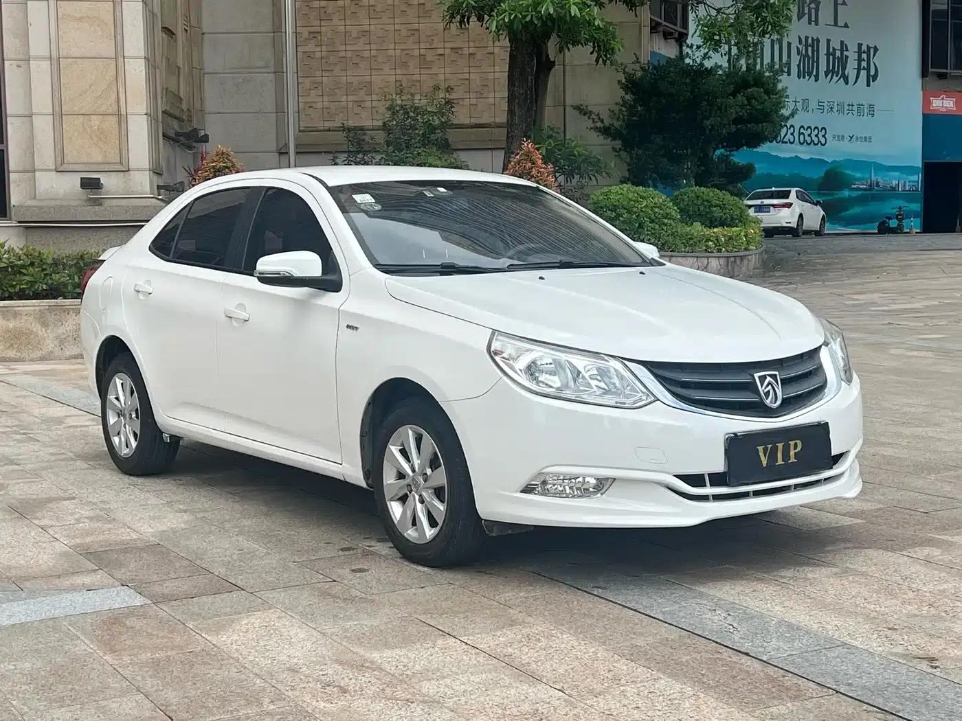 Baojun 630 2014 1.5L Automatic Comfort Model — миниатюра 3