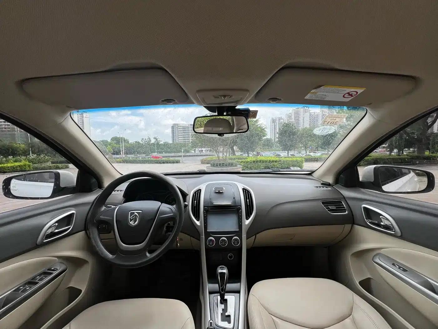 Baojun 630 2014 1.5L Automatic Comfort Model — миниатюра 8