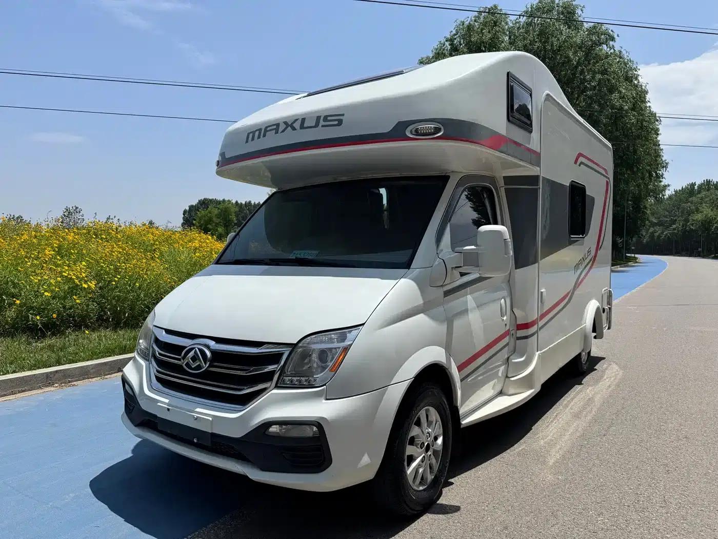 SAIC MAXUS V80 RV 2021 Model 2.0T Lifestyle V80 RV with Transverse Bed — миниатюра 1