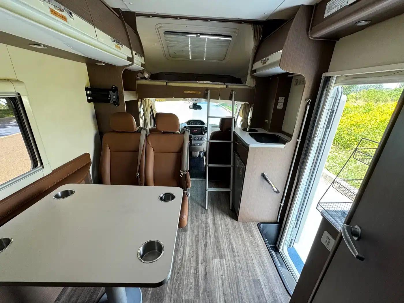 SAIC MAXUS V80 RV 2021 Model 2.0T Lifestyle V80 RV with Transverse Bed — миниатюра 12