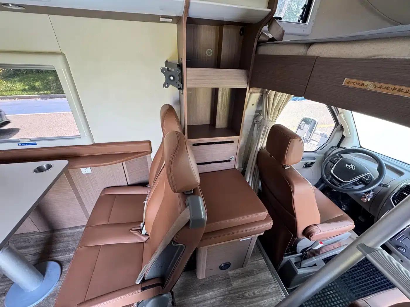 SAIC MAXUS V80 RV 2021 Model 2.0T Lifestyle V80 RV with Transverse Bed — миниатюра 14