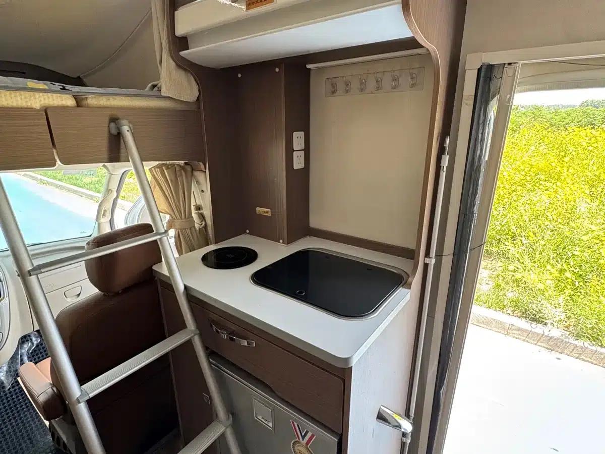 SAIC MAXUS V80 RV 2021 Model 2.0T Lifestyle V80 RV with Transverse Bed — миниатюра 15