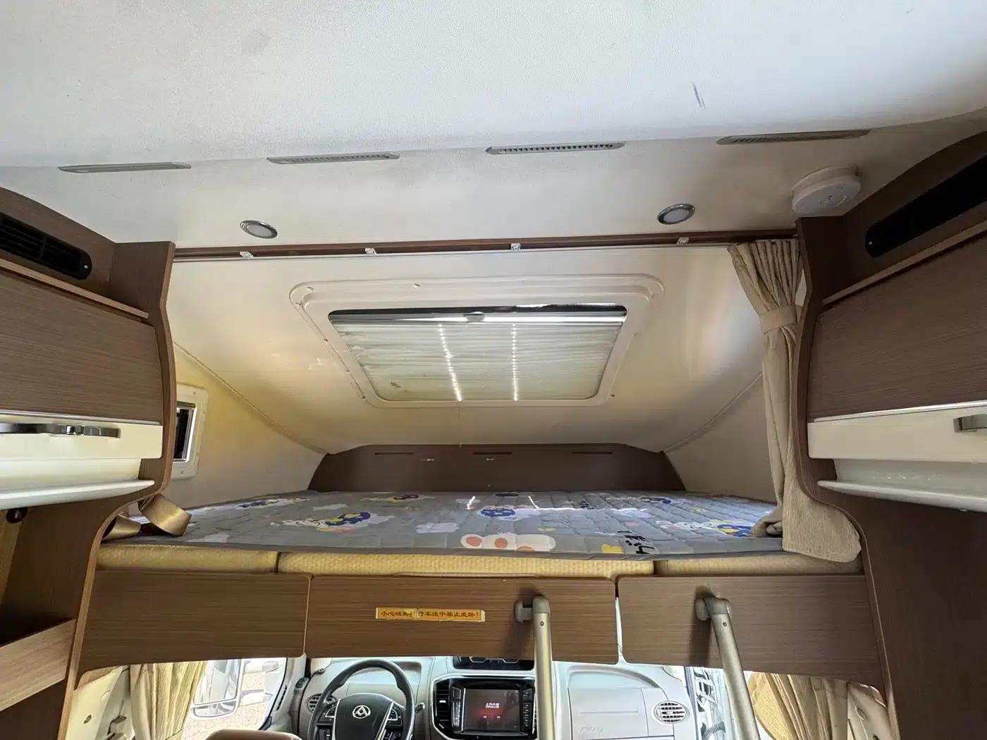 SAIC MAXUS V80 RV 2021 Model 2.0T Lifestyle V80 RV with Transverse Bed — миниатюра 20