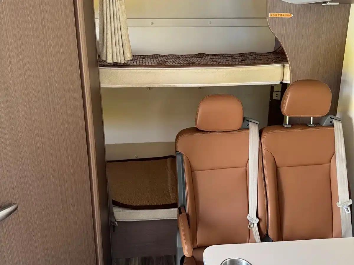 SAIC MAXUS V80 RV 2021 Model 2.0T Lifestyle V80 RV with Transverse Bed — миниатюра 10