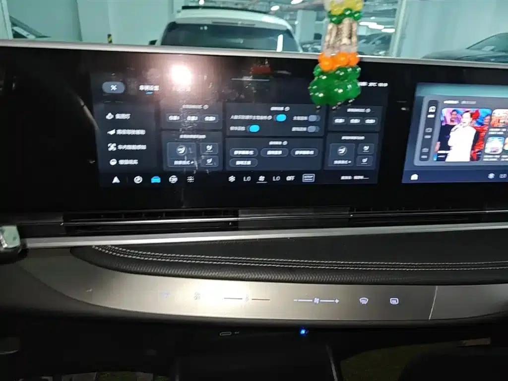 Maxus G90 2022 2.0T Interstellar 7-Seater Edition — миниатюра 13
