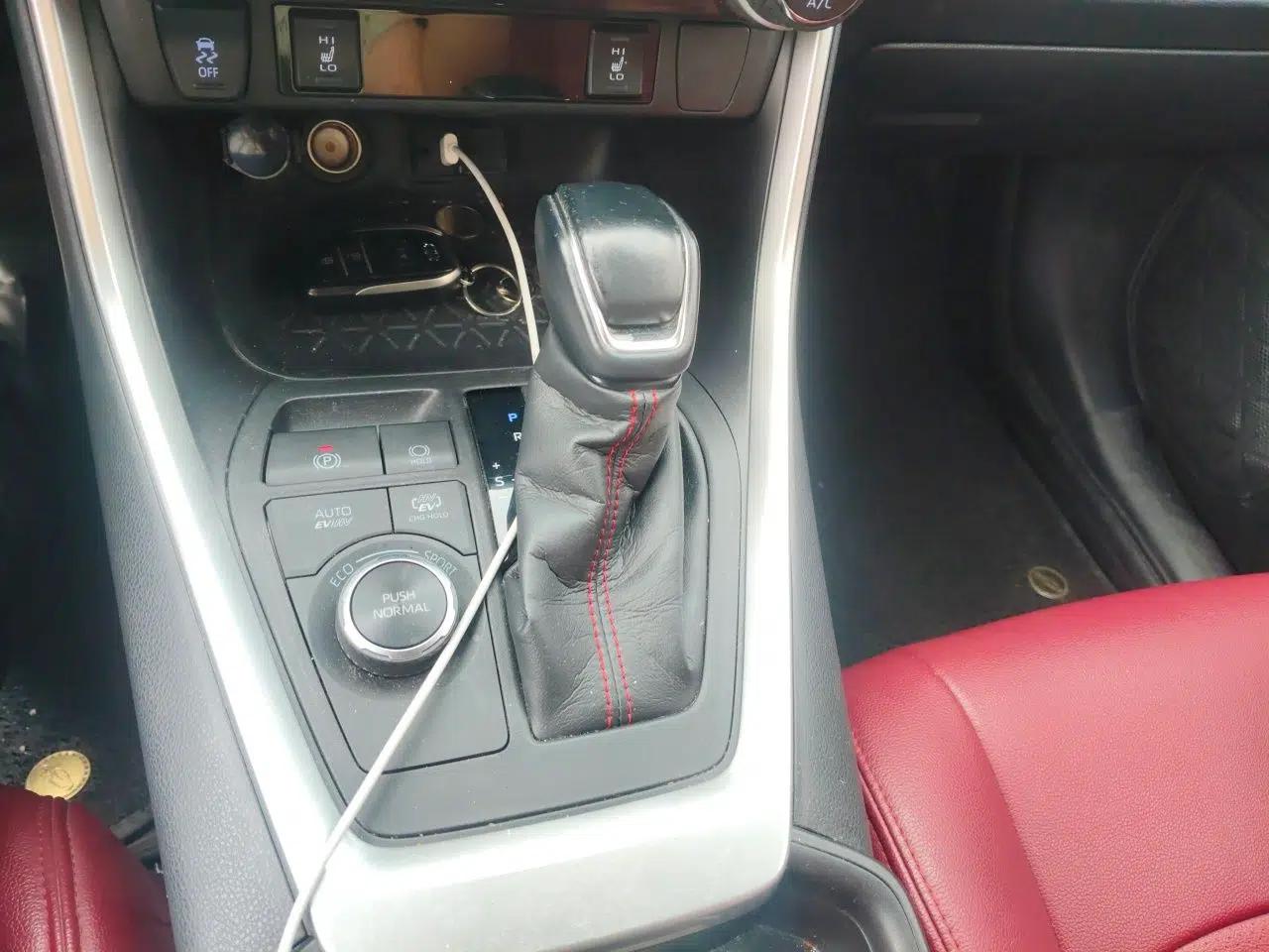 Used Toyota Wildlander New Energy 2021 High-Performance Edition 2.5L Two-Wheel Drive Powerful Version — миниатюра 14