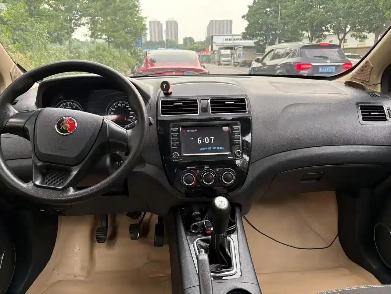 Jingyi X3 2015 1.5L Comfort Model — миниатюра 5