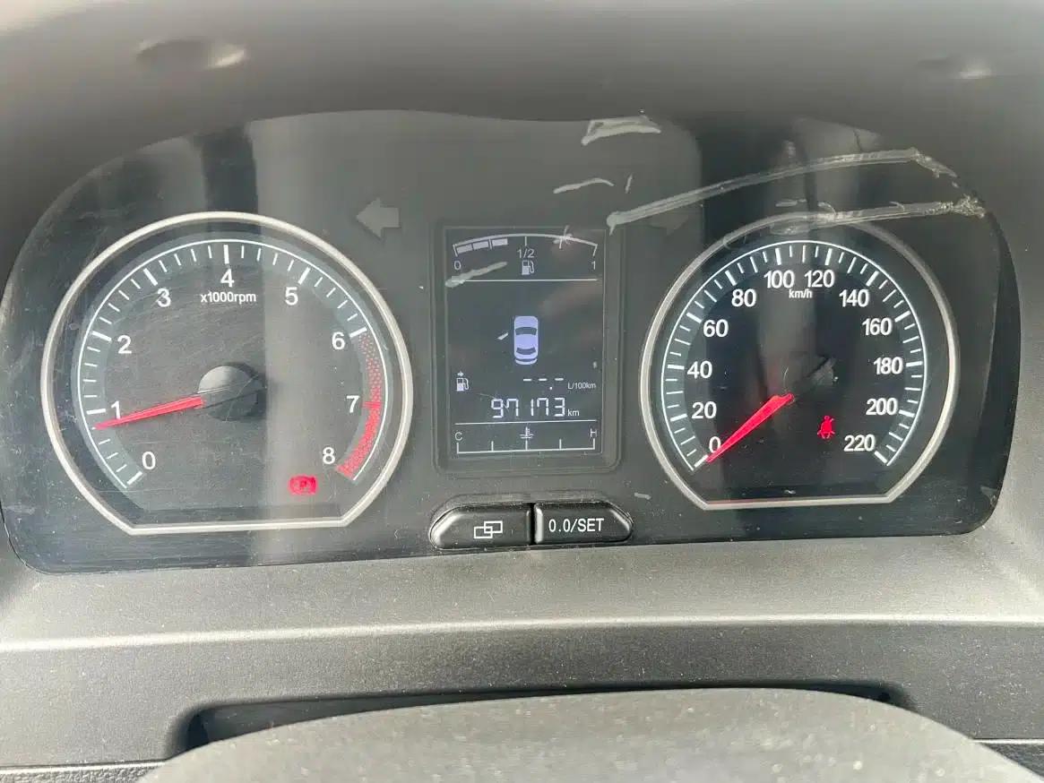 Jingyi X3 2015 1.5L Comfort Model — миниатюра 7