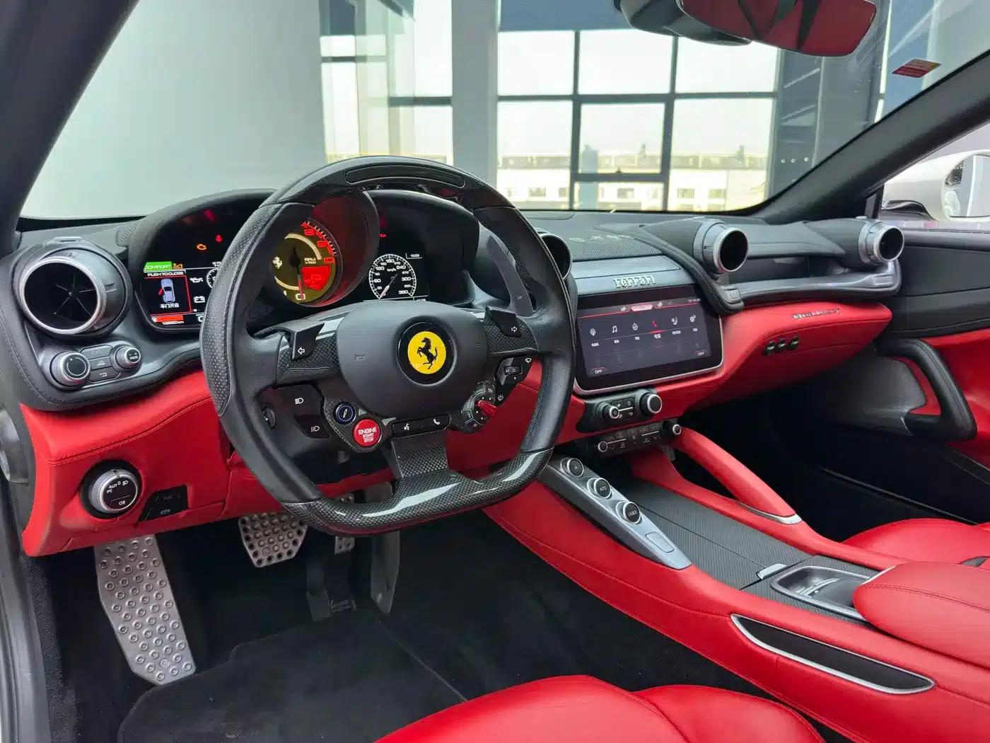 2017 GTC4Lusso 3.9T V8 — миниатюра 14