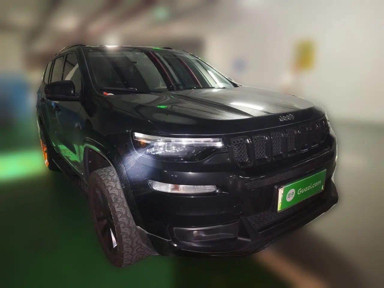 Used Jeep Commander PHEV 2020 2.0T Plug-in Hybrid Premium Edition — миниатюра 3