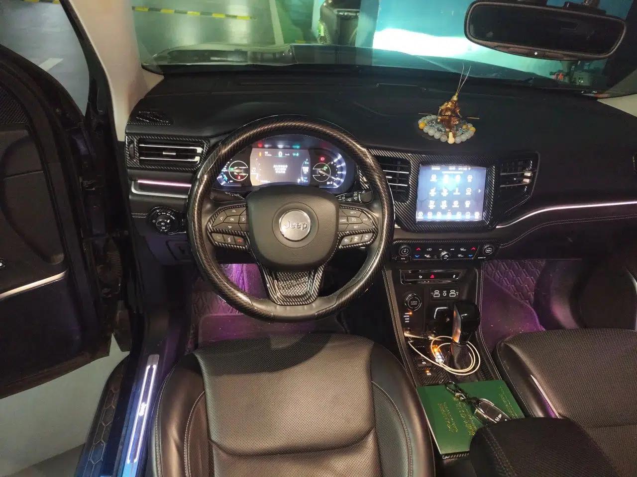 Used Jeep Commander PHEV 2020 2.0T Plug-in Hybrid Premium Edition — миниатюра 10