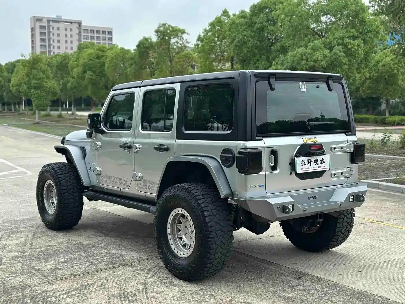 Jeep Wrangler New Energy 2021 Model 4-Door 2.0T 4xe Sahara — миниатюра 6