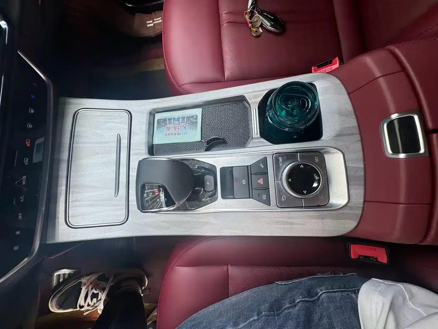 Jetour X70 PRO 2023 1.5T DCT Comfort Edition 7-seater — миниатюра 12