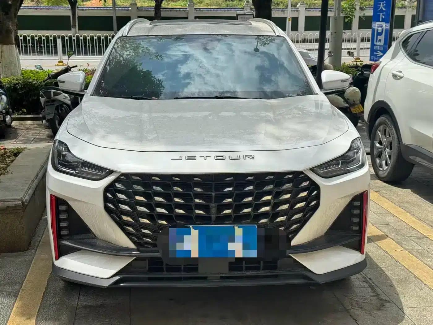 Jetour X70 PRO 2023 1.5T DCT Comfort Edition 7-seater — миниатюра 3