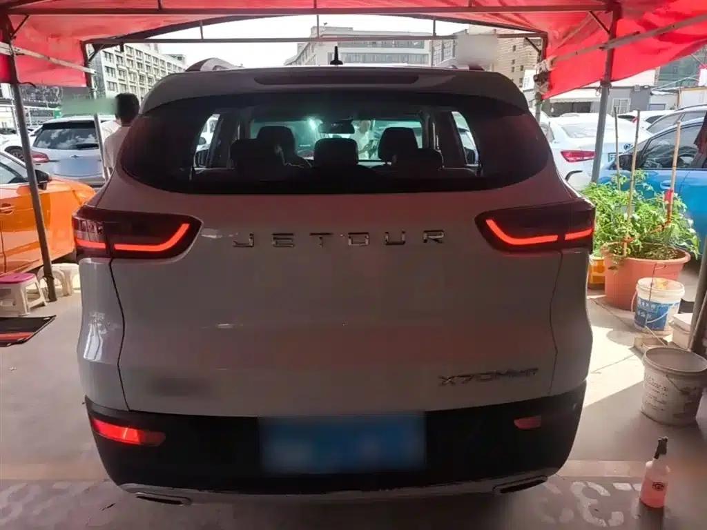 Jetour X70M 2022 1.5T Manual Avant-garde Partner 7-seater — миниатюра 6