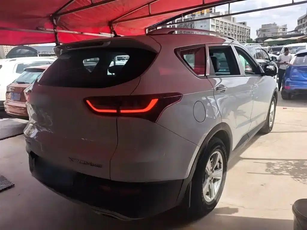 Jetour X70M 2022 1.5T Manual Avant-garde Partner 7-seater — миниатюра 7
