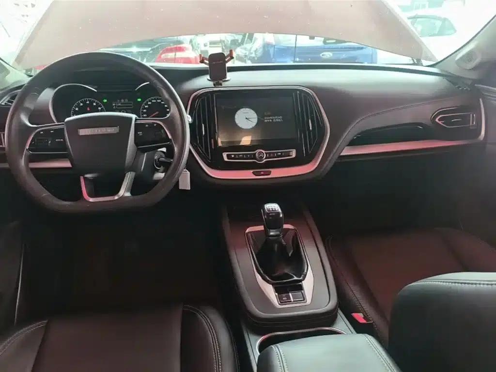 Jetour X70M 2022 1.5T Manual Avant-garde Partner 7-seater — миниатюра 10