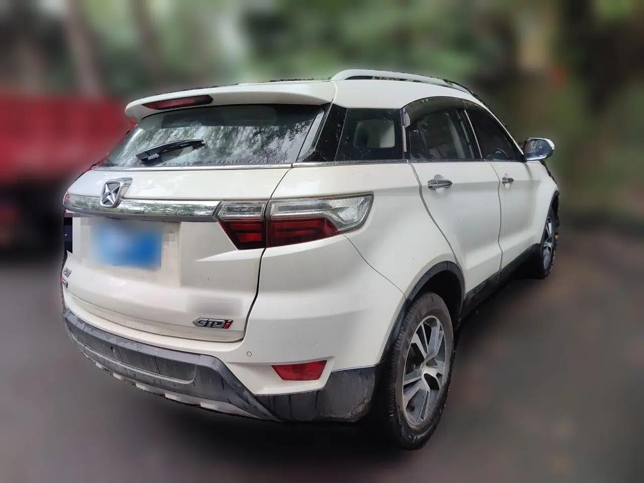 Used JMC Yusheng S330 2016 1.5L GTDi Automatic Two-Wheel Drive Prestige Edition — миниатюра 6