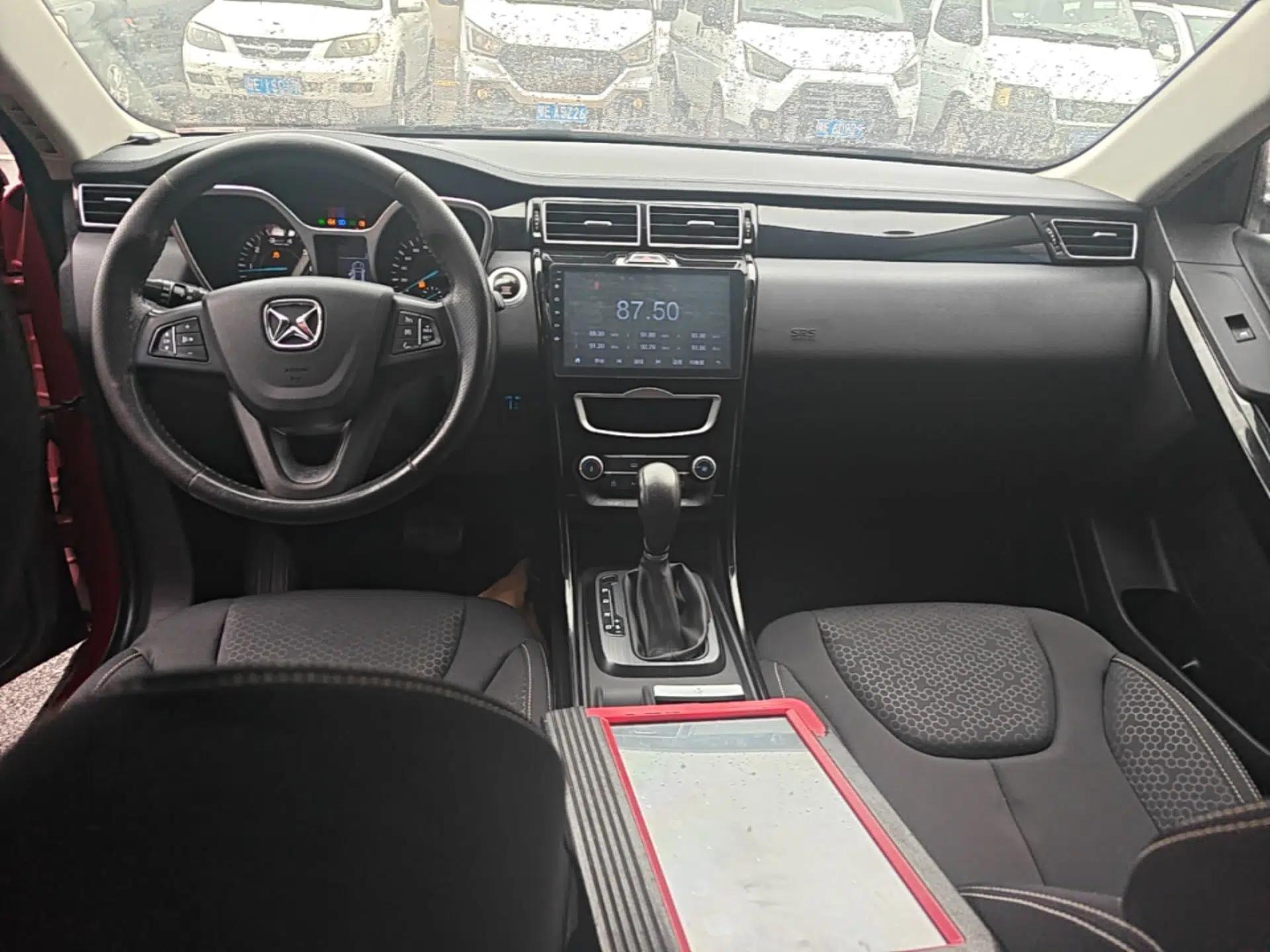 Used JMC Yusheng S330 2016 1.5L GTDi Automatic Two-Wheel Drive Comfort Edition — миниатюра 12