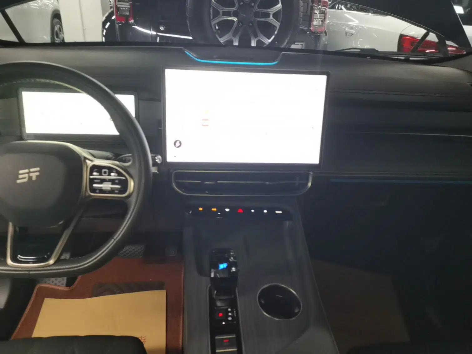 Used JETOUR X90 PRO 2024 2.0T DCT Prestige 7-Seater — миниатюра 15