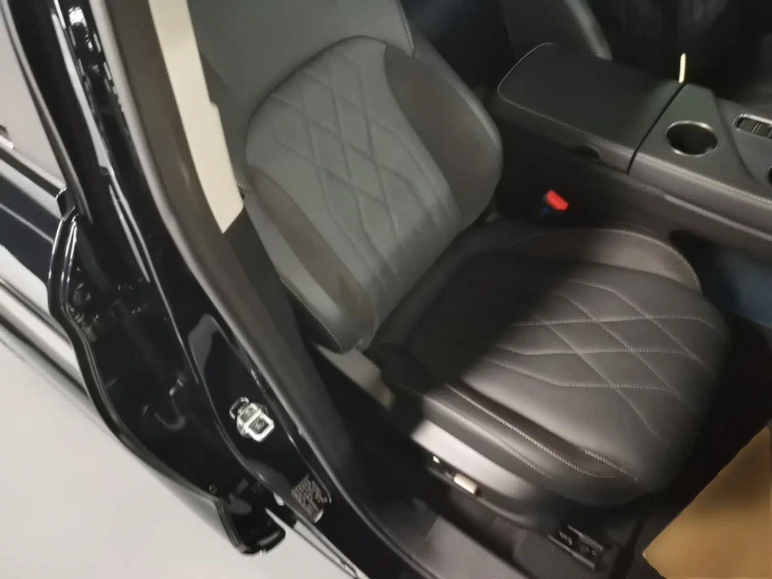 Used JETOUR X90 PRO 2024 2.0T DCT Prestige 7-Seater — миниатюра 19