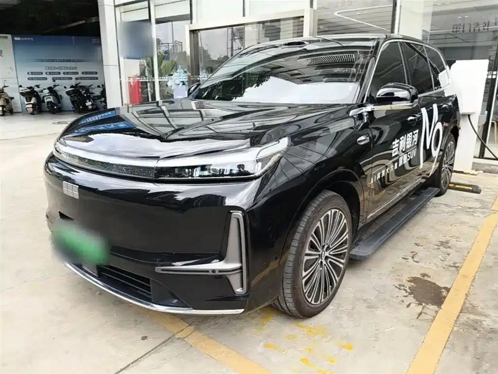 Galaxy M9 2025 210km/h AWD Navigator Edition — миниатюра 1