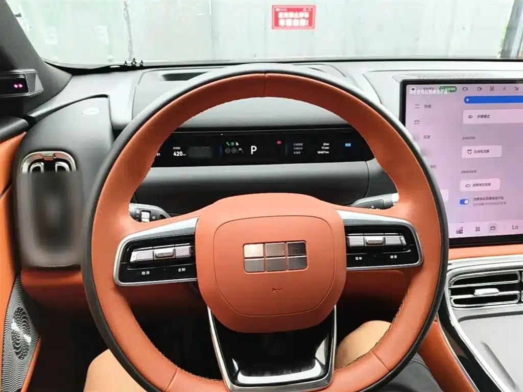 Galaxy M9 2025 210km/h AWD Navigator Edition — миниатюра 11