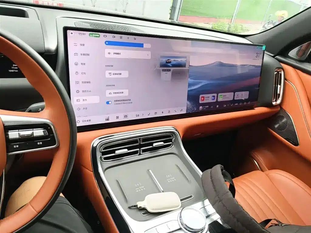 Galaxy M9 2025 210km/h AWD Navigator Edition — миниатюра 13