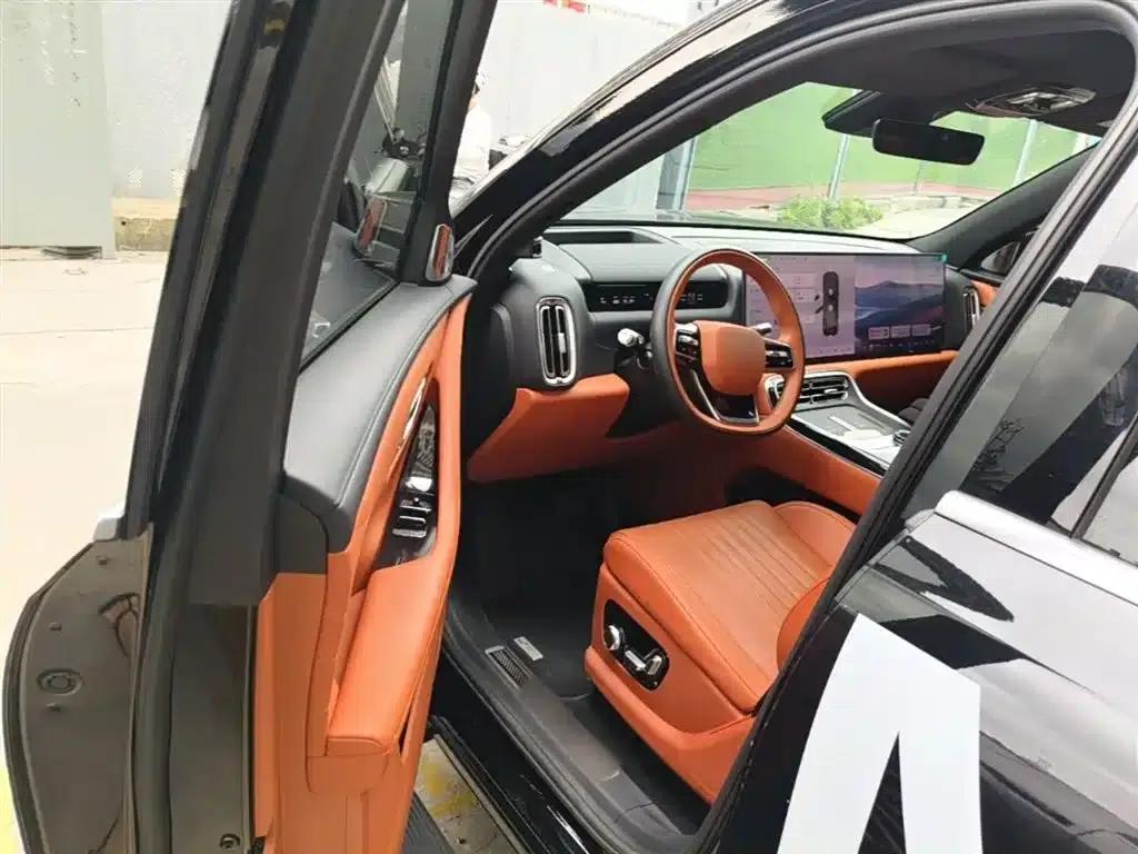 Galaxy M9 2025 210km/h AWD Navigator Edition — миниатюра 16