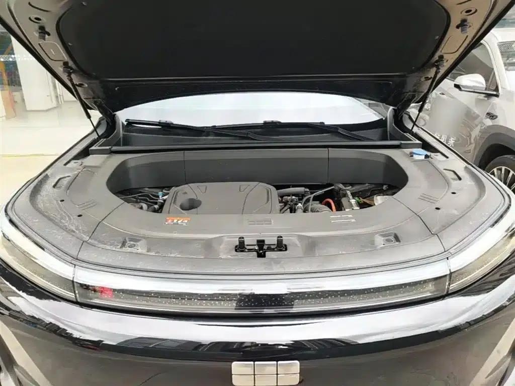 Galaxy M9 2025 210km/h AWD Navigator Edition — миниатюра 20