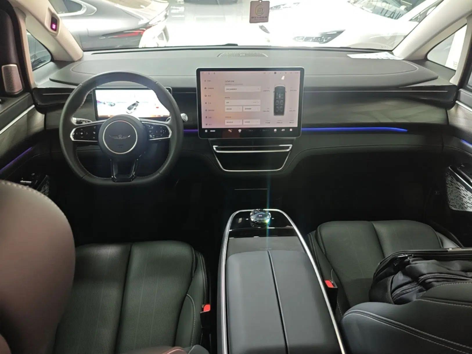 Used Geely Galaxy LEVC L380 2024 100 kWh 6-Seater Two-Wheel Drive Air — миниатюра 12