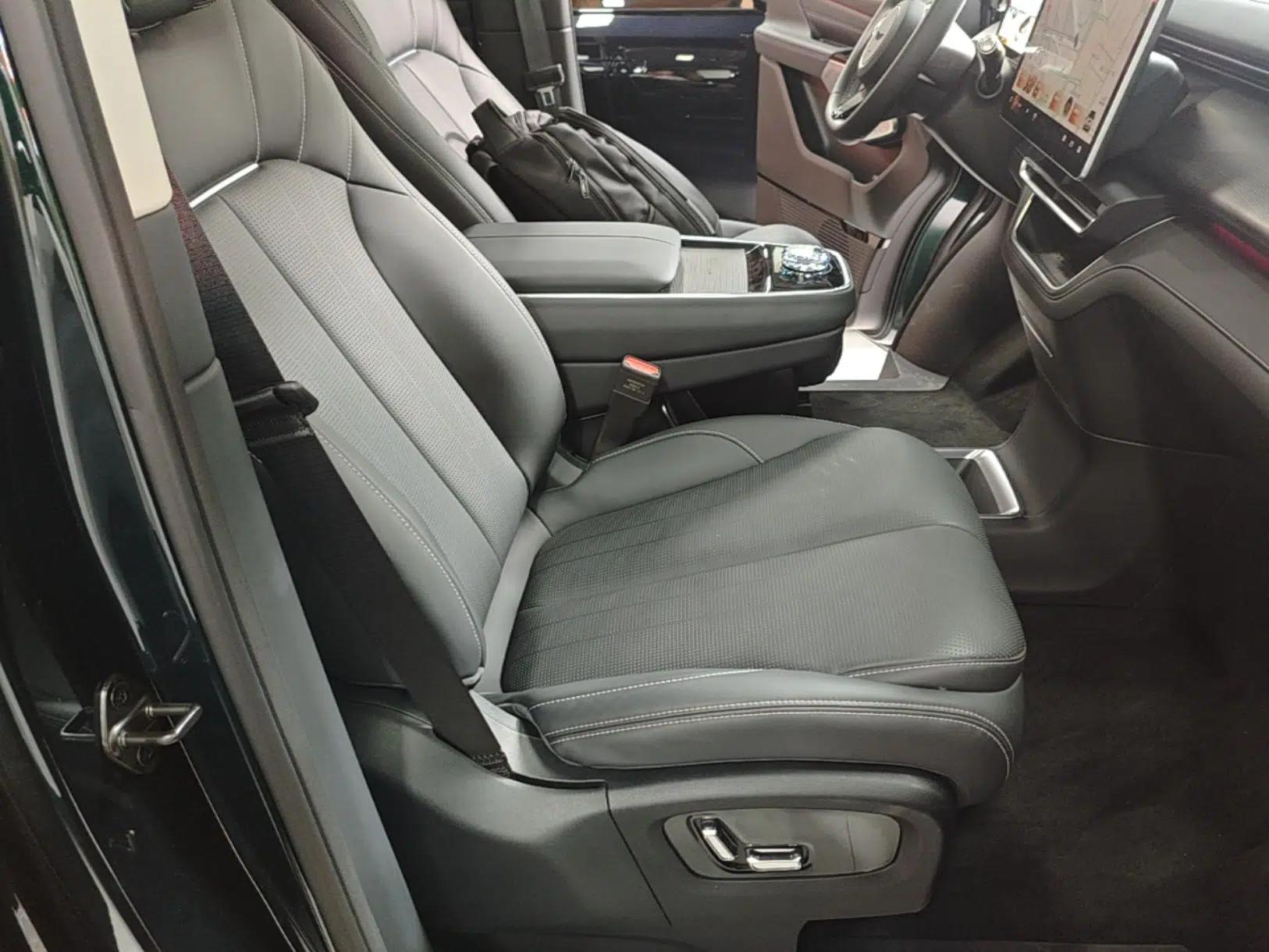 Used Geely Galaxy LEVC L380 2024 100 kWh 6-Seater Two-Wheel Drive Air — миниатюра 19