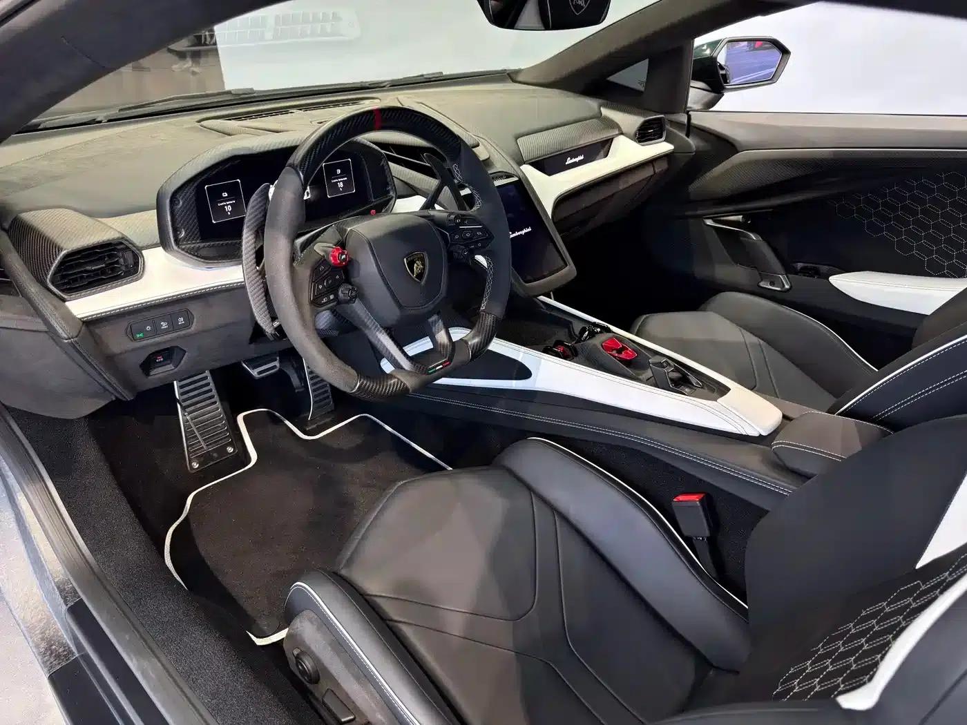 Revuelto 2023 6.5L PHEV Standard Edition — миниатюра 7