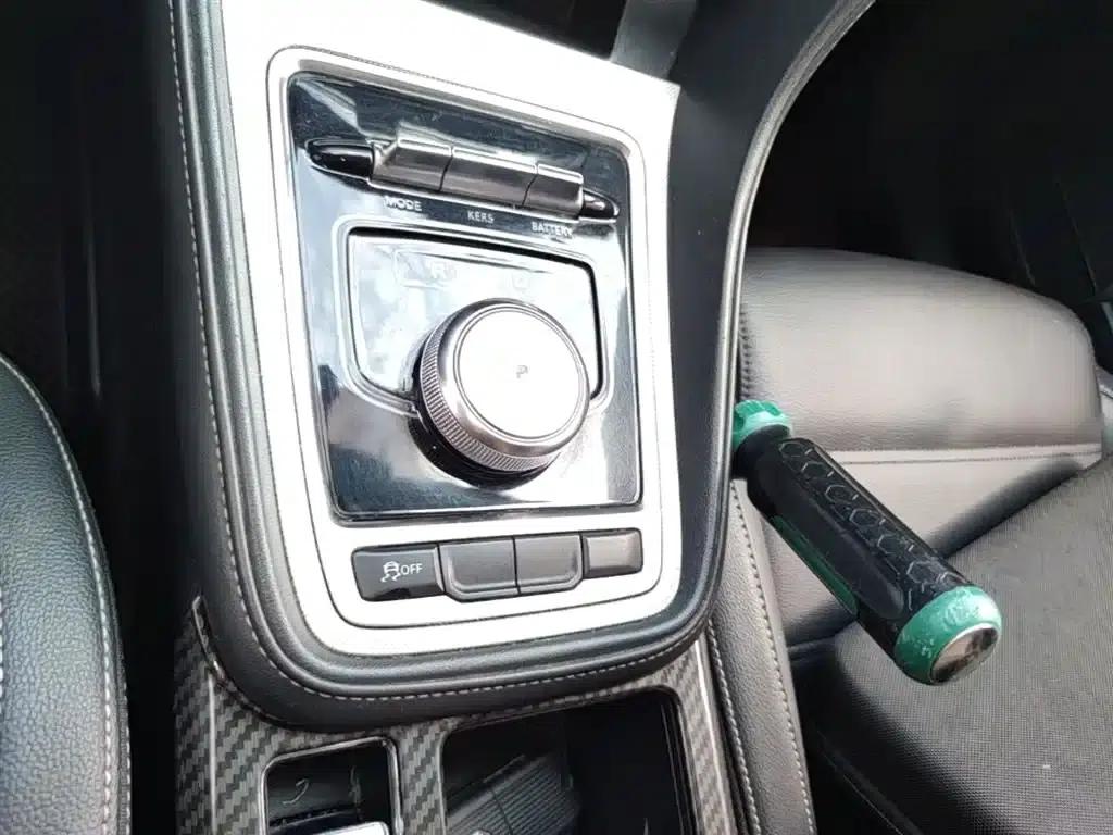 MG6 PHEV 2018 45T E-DRIVE Intelligent Hybrid Premium Internet Edition — миниатюра 14