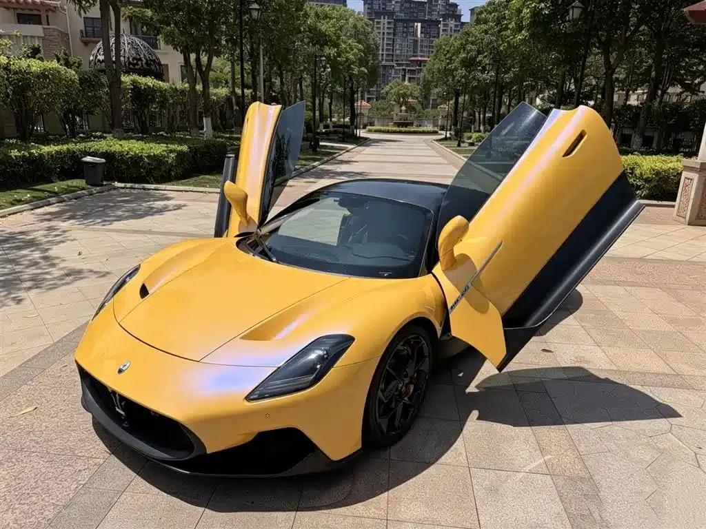 Maserati MC20 2020 3.0T Standard Edition — миниатюра 2