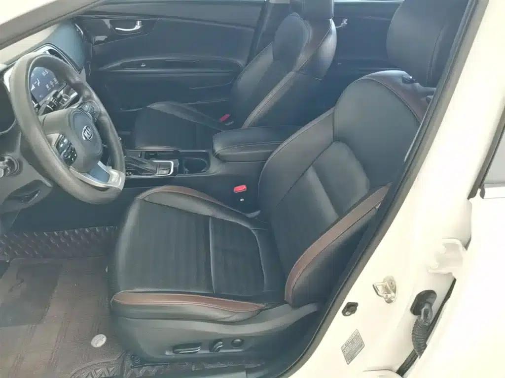 K5 2017 1.8L Automatic GLS — миниатюра 15
