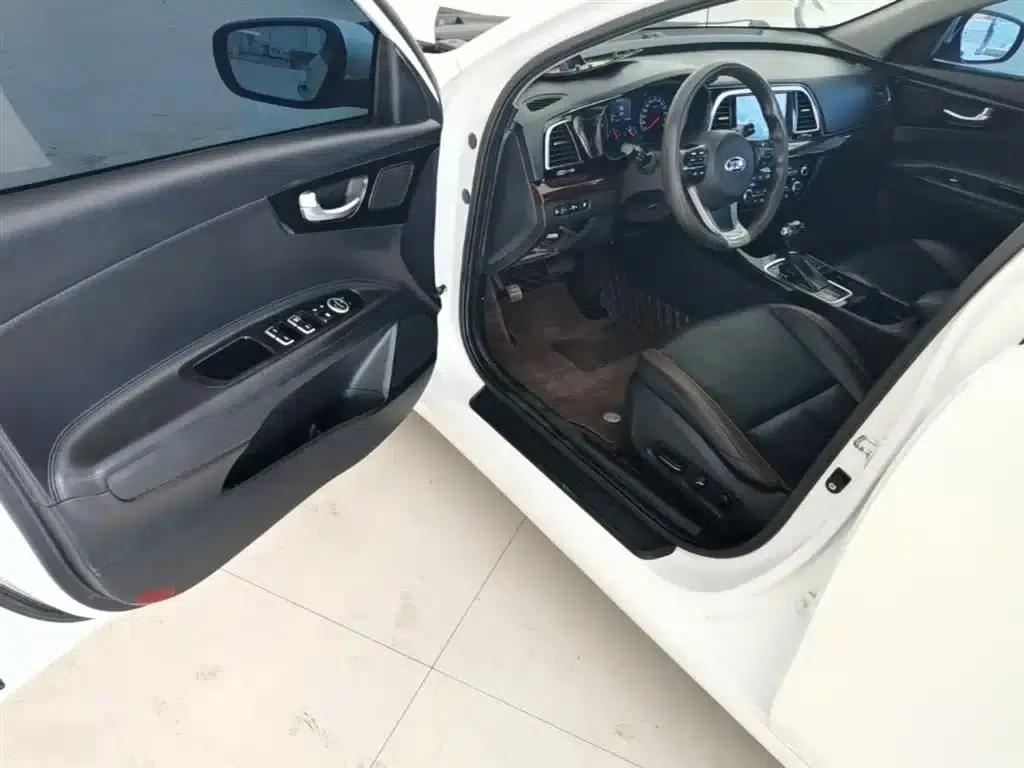 K5 2017 1.8L Automatic GLS — миниатюра 16