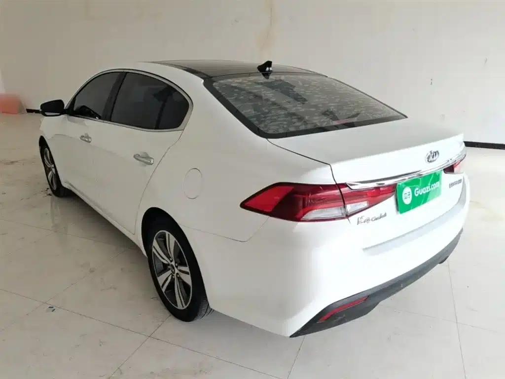 K5 2017 1.8L Automatic GLS — миниатюра 5