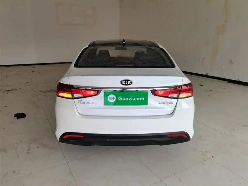 K5 2017 1.8L Automatic GLS — миниатюра 6