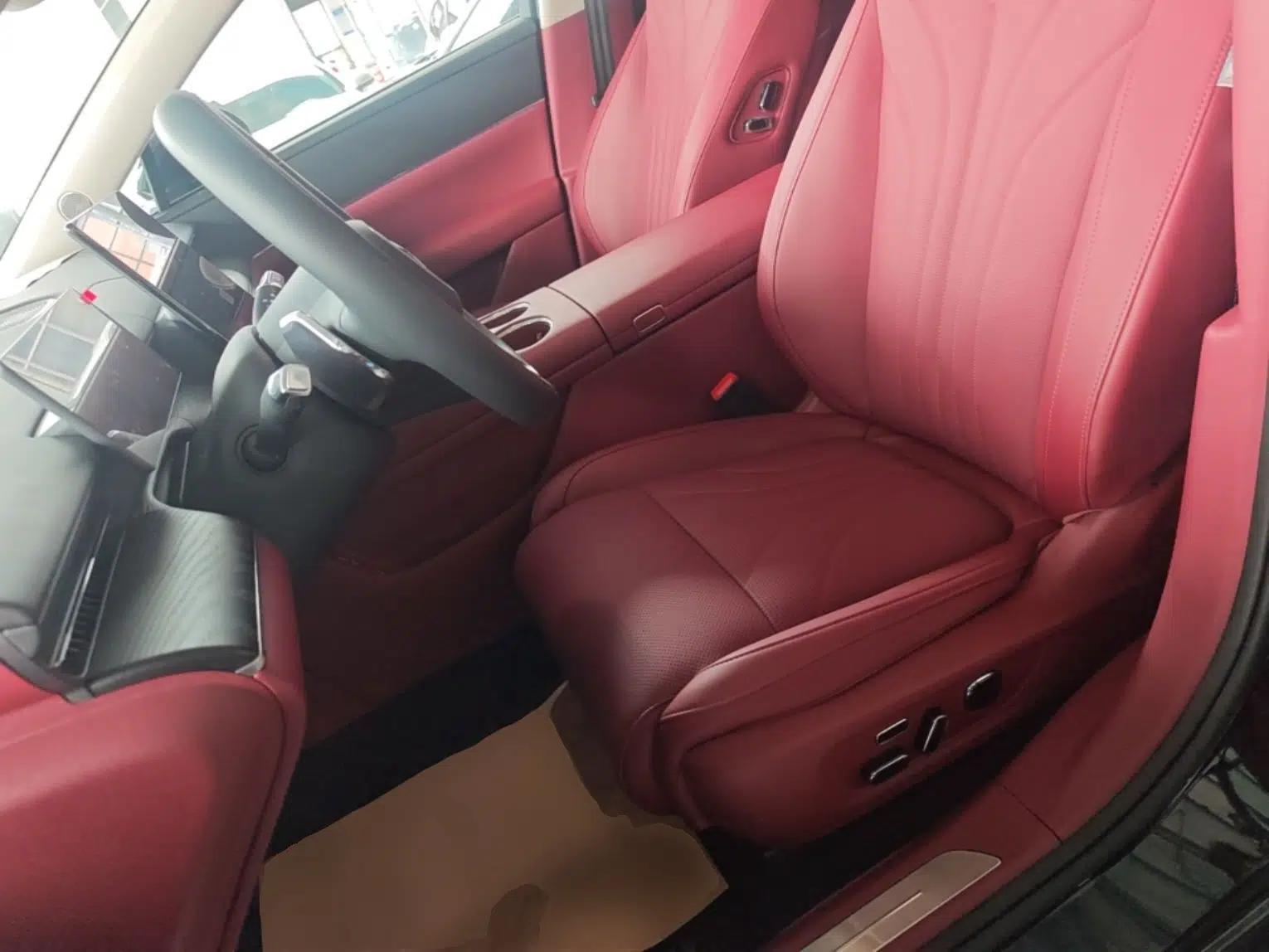 Used VOYAH Lantu Chiguang L 2026 Four-Wheel-Drive Ultra — миниатюра 17