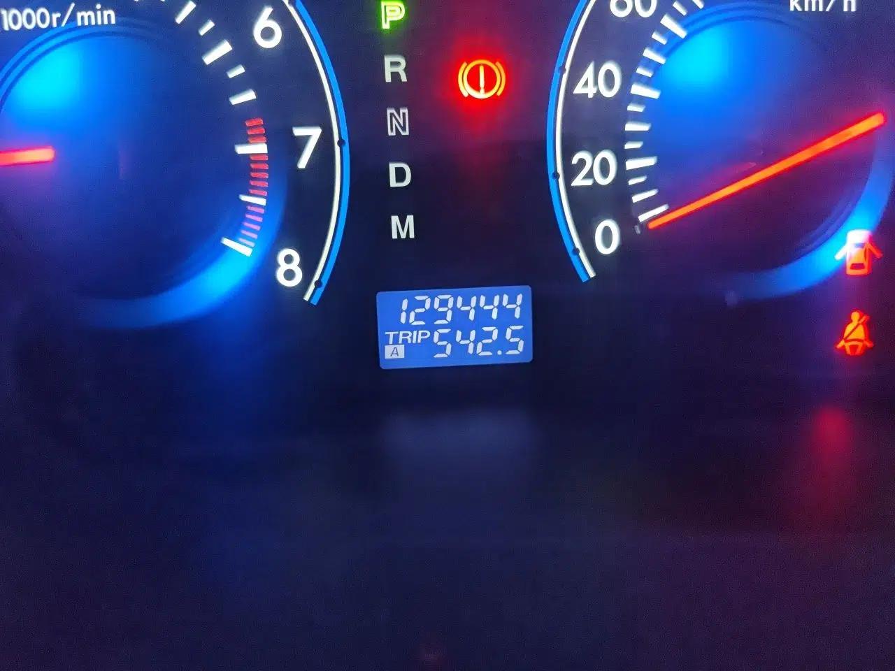 Used Mazda 8 2011 2.3L Deluxe Edition — миниатюра 12